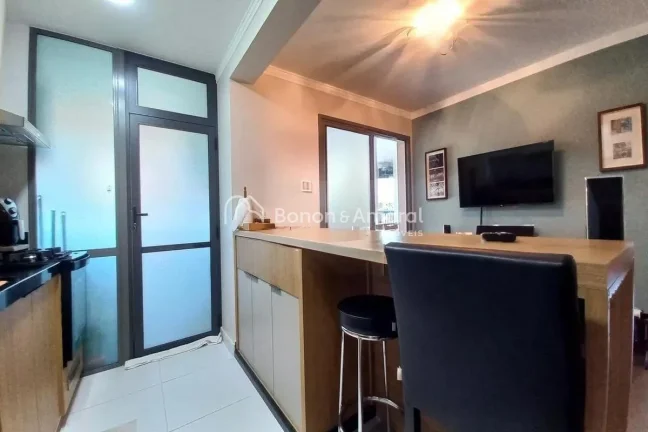 Imagem Este apartamento de 3 dormitórios, sendo 1 suíte, e 3 banheiros oferece conforto e praticidade par...