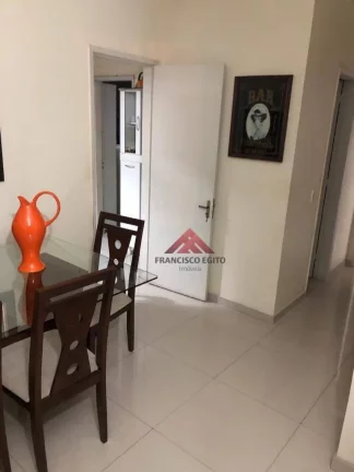 Imagem Amplo Apartamento na segunda quadra da Ary Parreiras,composto de ampla sala,dois quartos,cozinha,area de serviço externa e dependências completa,vaga