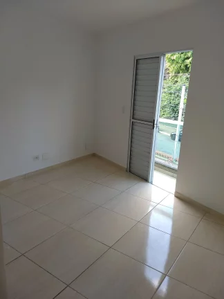 Imagem Casa para locação na Vila Matilde, São Paulo-SP: 3 quartos, 1 suíte, 1 sala, 2 banheiros, 4 vagas de garagem, 140m² de área.