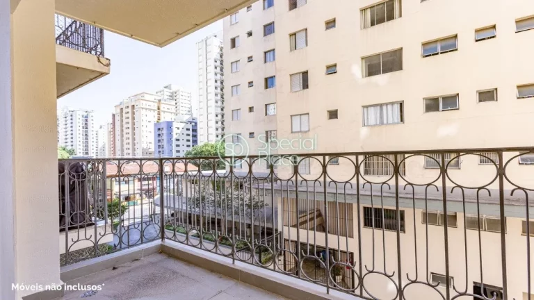 Imagem Em Moema, ao lado da estação de metrô de mesmo nome e a uma curta caminhada do Parque Ibirapuera,...