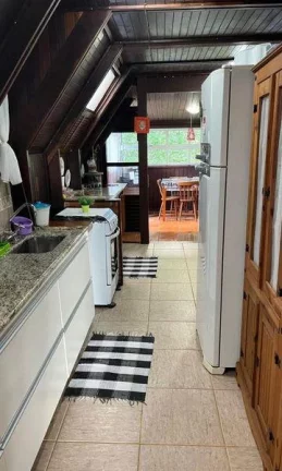 Imagem Casa para Venda em Nova Friburgo, Mury, 4 dormitórios, 1 suíte, 3 banheiros, 4 vagas