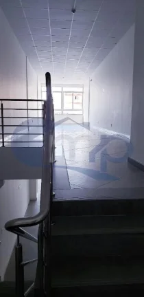 Imagem Sala comercial á venda com 128m² no centro de Torres/RS