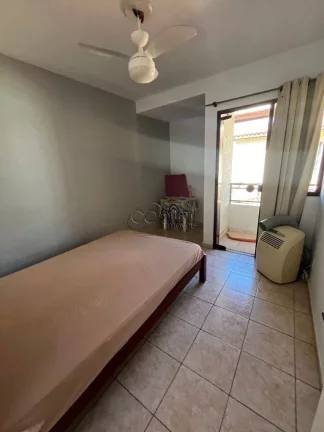 Imagem Casa em condomínio de 3 qtos, 1 suíte, varanda e churrasqueira, em condomínio fechado com piscina a venda ou aluguel em Rio das Ostras