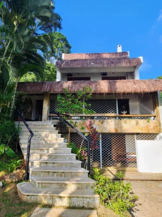 Imagem Casa pé na areia na enseada