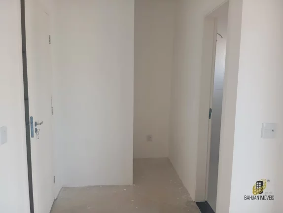 Imagem Casa em Condomínio de Luxo em Cotia-SP, Parque Dom Henrique: 3 quartos, 1 suíte, 2 salas, 3 banheiros, 86m², 2 vagas.