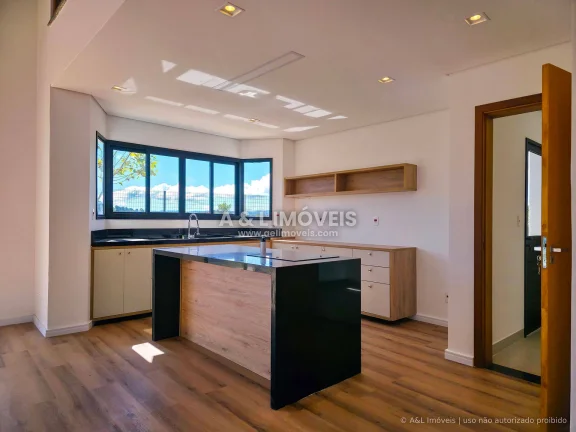 Imagem Residência 4 Suítes Nova com Vista Panorâmica em Condomínio Fechado Capivar