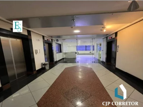 Imagem Sala para alugar na Pituba. 340m² para Clínica em centro odntomédico.