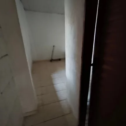 Imagem Casa 2/4 Com Barracao No Santa Luzia