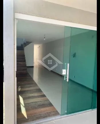 Imagem CASA DE CONDOMÍNIO FREGUESIA JACAREPAGUÁ DÚPLEX ACEITA FINANCIAMENTO