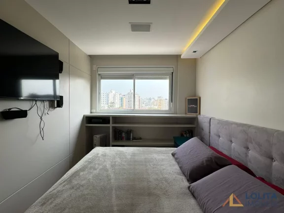 Imagem Apartamento à Venda no Centro, 3 quartos e 3 vagas em Florianópolis/SC.