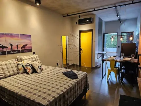 Imagem Loft de 37m2 com quintal há menos de 5 minutos a pé da praia Grande em Ubatuba!