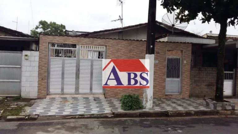 Imagem Casa com 2 dormitórios à venda, 69 m² por R$ 245.000,00 - Piratininga - Santos/SP