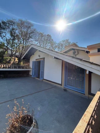 Imagem Casa à venda com 6 quartos, sendo 4 suítes, no condomínio Flamboyant, Atibaia - SP