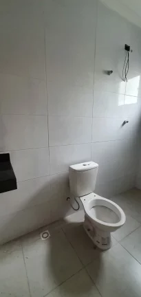 Imagem Sobrado Padrão com 128 m² com 2 Quartos sendo 2 suite e 1 vaga de garagem!