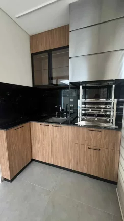 Imagem Casa Alto Padrão com 2 suítes e 2 vagas de garagem - Vila Nova | Joinville/SC