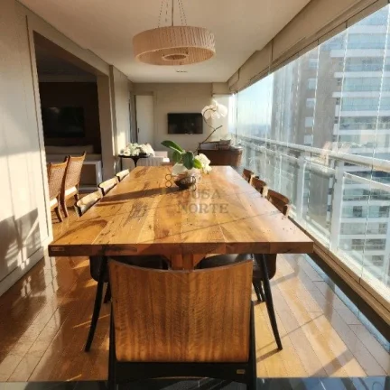 Imagem Apartamento 200m², 3 dormitórios, sendo 3 suites, além de salas de estar, jantar e TV, ampla vara...