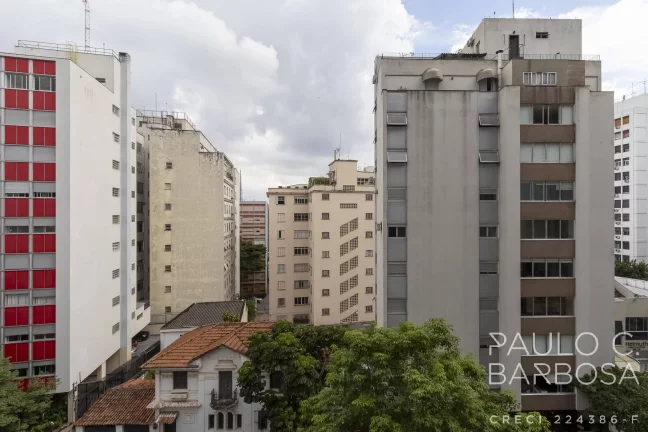 Imagem Higienópolis Venda - 3 Dormitórios (2 Suítes) - 2 Vagas - Mobiliado - 270m²