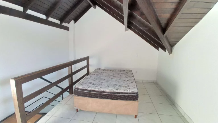 Imagem Apartamento Duplex 1 Dormitório com 40m2, Garagem, 600m da UFSC, Aceita Pets. Carvoeira/Saco dos Limões. Florianópolis/SC.