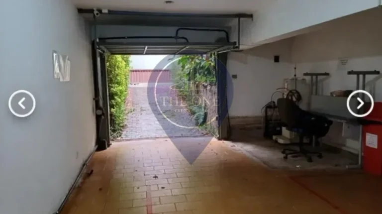Imagem Impressionante casa de 4 quartos na Saúde, São Paulo-SP: 3 suítes, 5 banheiros, 4 vagas de garagem e 400,00 m² de área.