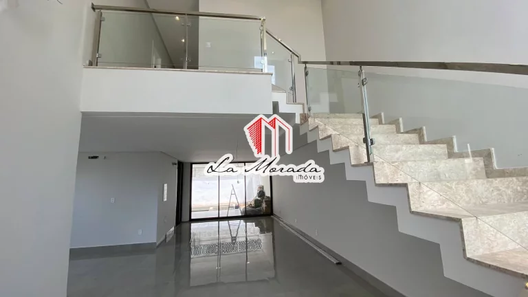 Imagem Mosaico Ponta Negra, Casa com: 234,21m² I 3Suítes, 04 vagas!