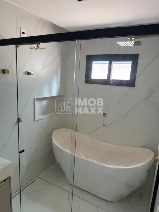 Imagem Casa à Venda em Ponte Alta Norte, Gama-DF, 400m², 3 Suítes