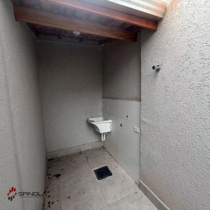 Imagem Sobrado com 2 dormitórios à venda, 54 m² por R$ 345.000 - Maracanã - Praia Grande/SP