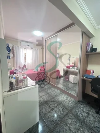 Imagem Imperdível: Casa Vila União 3 dorms, 1 suíte, 3 banheiros à venda por R$ 550.000 em Campinas-SP! Venha conferir!