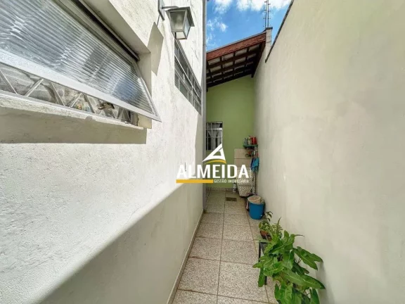 Imagem Casa com 4 dormitórios à venda, 245 m² por R$ 820.000,00 - Jardim Portugal - Rio Claro/SP