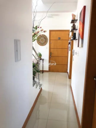 Imagem Amplo apartamento Duplex em localização privilegiada!