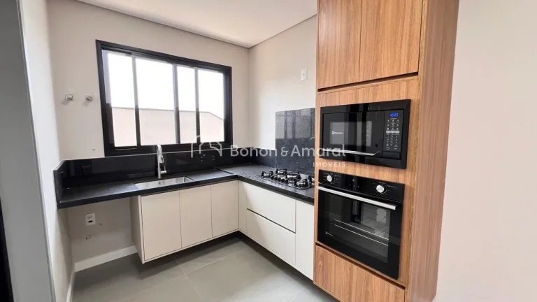 Imagem Área Construída: 220 m²
Terreno: 300 m²
Andar Térreo:

Suítes: 3 suítes, sendo 2 com armário...