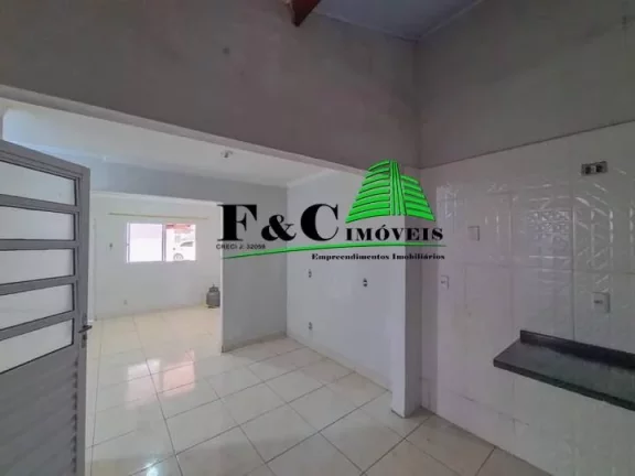 Imagem Casa / Sobrado para Venda em Pinhalzinho, --------------, 2 dormitórios, 2 banheiros, 2 vagas