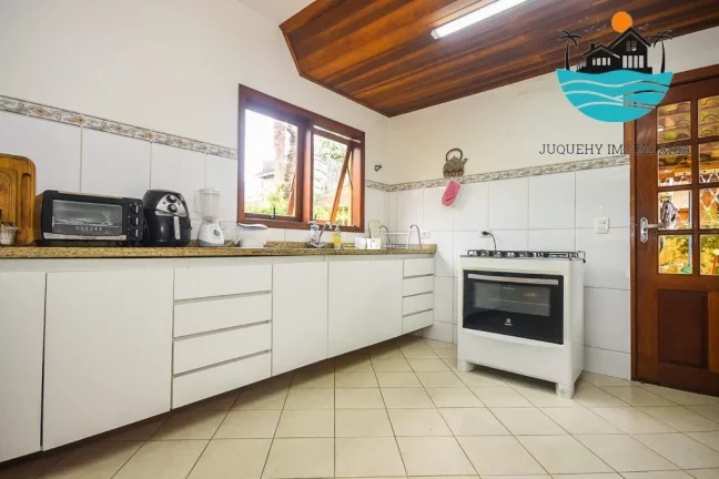 Imagem Casas para Alugar Temporada Juquehy - 600m da praia, 4 dorm. sendo 1 suíte, 1 dorm. no térreo, máx. 10 pessoas | Juquehy Imobiliária
