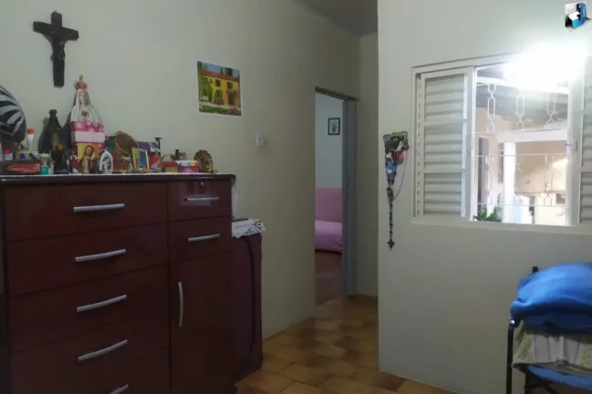 Imagem 2 casas e um ponto comercial no Centro - Tatuí/SP.