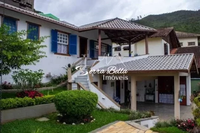 Imagem Casa com 4 dormitórios à venda, 150 m² por R$ 1.350.000,00 - Tijuca - Teresópolis/RJ