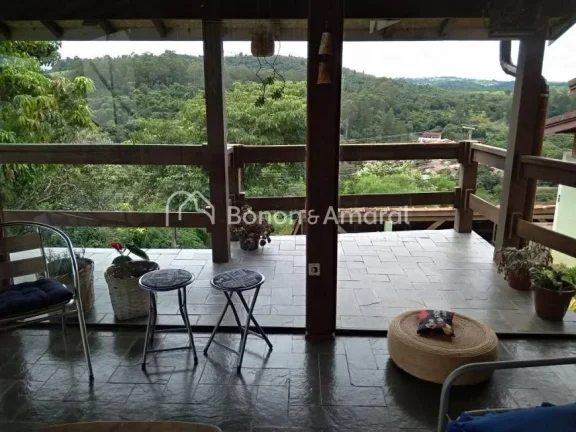 Imagem Linda casa à venda no Colinas do Ermitage. Casa alta cercada de área verde, ótima lozalização.
...
