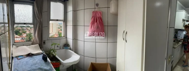 Imagem Apartamento de 2 dormitórios à venda no Condomínio Edifício Cerradão, bairro Mercês, em Uberaba - Completo e pronto para morar!