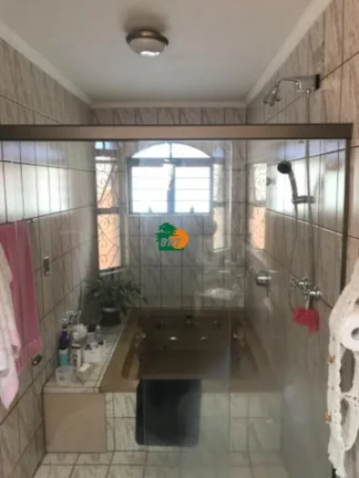 Imagem Casa para Venda em Mairinque, Centro, 3 dormitórios, 3 suítes, 1 banheiro, 2 vagas