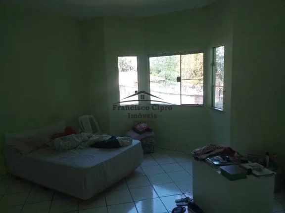 Imagem Casa à venda no bairro Belveder Clube dos 500 - Guaratinguetá/SP
