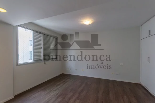 Imagem Lindo apartamento com 143m² na Rua Itacolomi!