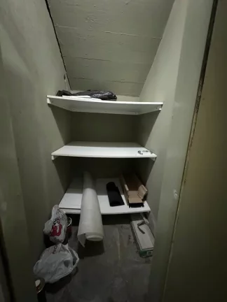 Imagem Duplex à venda em Porto Alegre, Petrópolis, com 1 quarto, 63m2