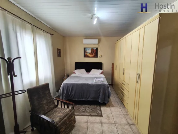 Imagem CASA RESIDENCIAL em São Francisco do Sul - SC, Centro