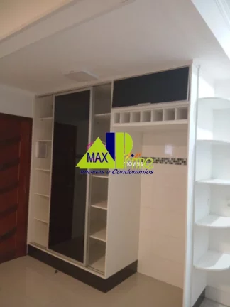 Imagem Imperdível! Casa à venda em São Paulo-SP, no Jardim Laone, com 3 quartos, 2 suítes, 2 salas, 4 banheiros, 4 vagas de garagem, 557m².