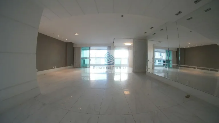 Imagem Apartamento de Luxo à Venda em Icaraí, Niterói-RJ: 4 Quartos, 3 Suítes, 3 Vagas de Garagem - 158m² de Puro Conforto!