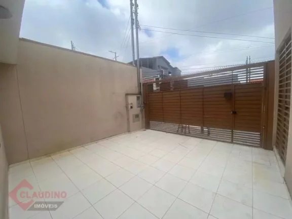 Sobrado - Aluguel no bairro Vila Carmosina - São Paulo, SP