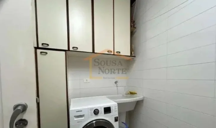 Imagem Sobrado residencial semi isolado, com 3 dormitórios, sendo 1 suite, sala de estar, sala de jantar, ...