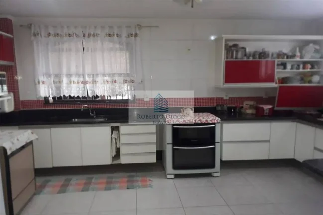 Imagem Casa de luxo em condomínio na Taquara, Rio de Janeiro-RJ: 5 quartos, 1 suíte, 1 sala, 3 banheiros, 6 vagas de garagem, 300m².