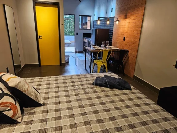 Imagem Loft de 37m2 com quintal há menos de 5 minutos a pé da praia Grande em Ubatuba!