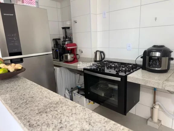 Imagem Apartamento à venda no -Condomínio Park Leopoldino, no bairro Parque do Mirante, Uberaba | 2 dormitórios, piscina e portaria 24h