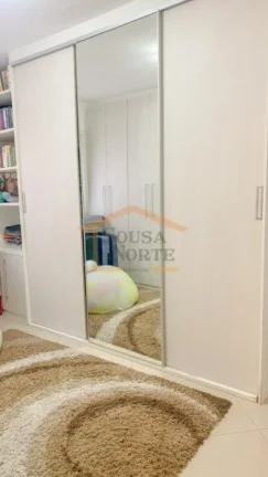 Imagem Sobrado reformado com 313 m² de área útil, possui 5 dormitórios, sendo 3 suítes, 6 banheiros, 4...