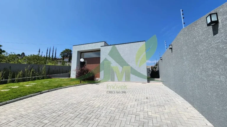 Imagem Conforto e Versatilidade: Casa Térrea com 3 Dormitórios no Jardim Estância